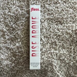 Floss. Rise Above legenthing Mascara blk